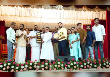 എൻ.എസ്. എസ്. ബെസ്റ്റ് യൂണിറ്റ് അവാർഡ് ചേർപ്പുങ്കൽ, ബി വി എം കോളേജിന്